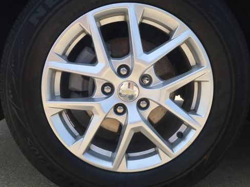 Used 2022 Chevrolet Equinox LT AWD/4WD image 7