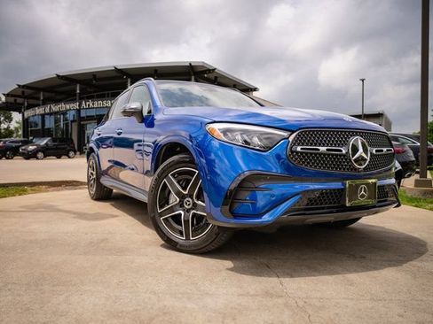 Certified 2024 Mercedes-Benz GLC 300 image 2
