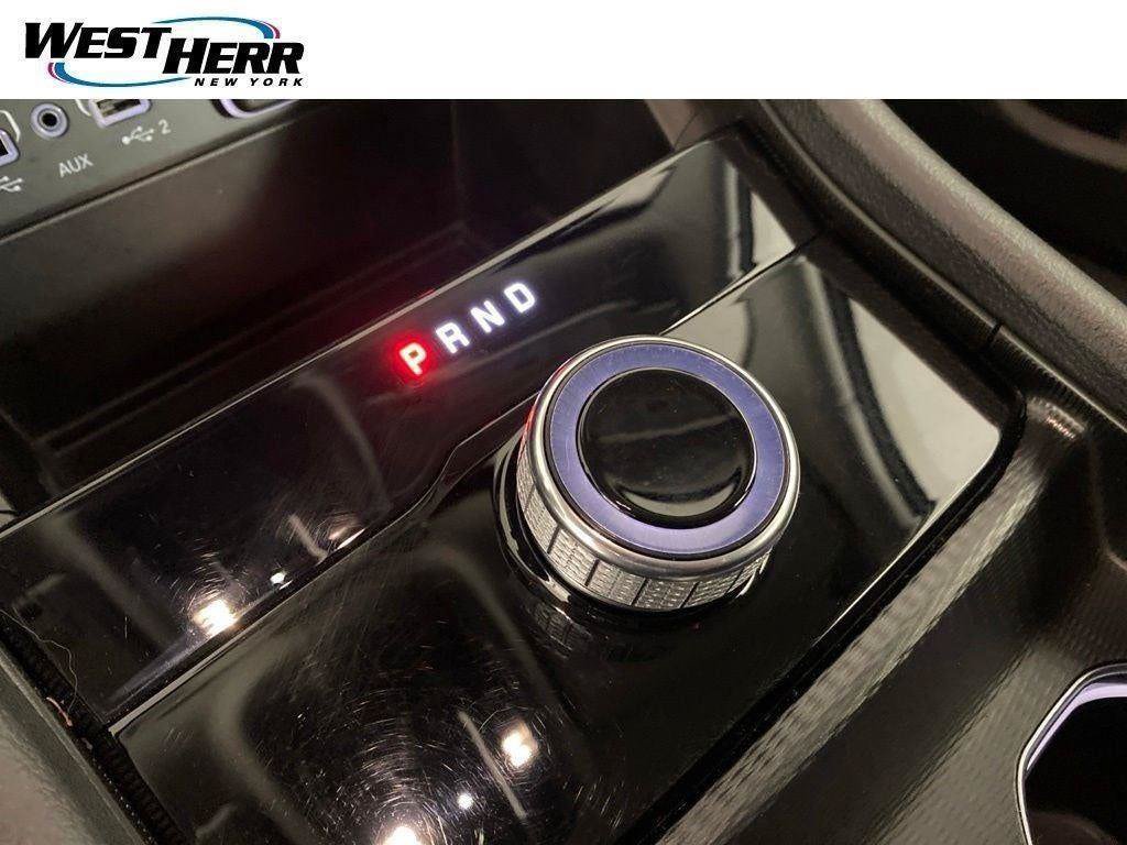 Used 2024 Jeep Grand Cherokee L Laredo AWD/4WD image 7