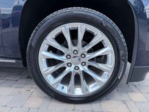 Used 2020 Cadillac Escalade ESV Premium Luxury AWD/4WD image 65