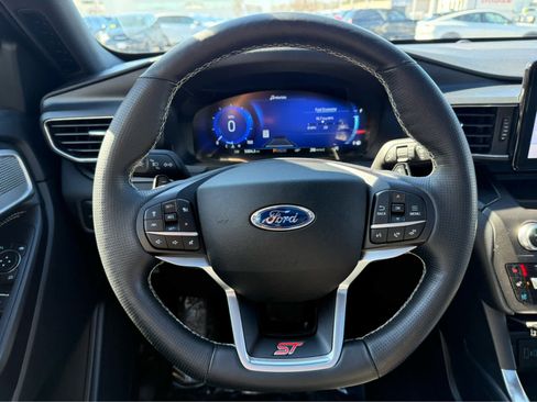 Used 2020 Ford Explorer ST w/ ST Street Pack image 16
