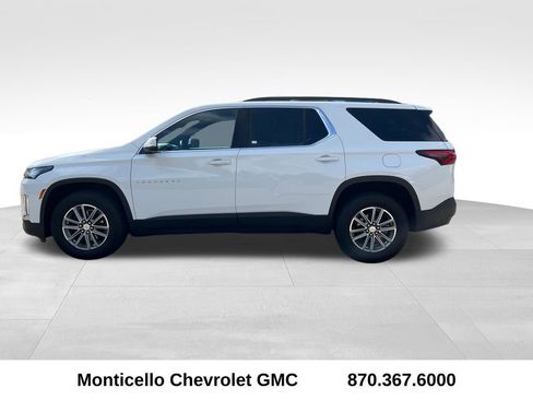 Used 2023 Chevrolet Traverse LT FWD image 7