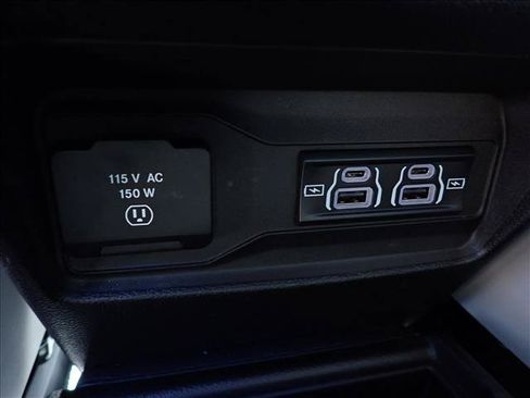 Used 2021 Jeep Grand Cherokee L Overland w/ Luxury Tech Group IV AWD/4WD image 12