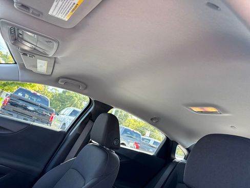 Used 2025 Chevrolet Malibu LT image 23