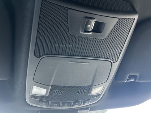 Used 2019 Ford F150 XLT w/ Equipment Group 302A Luxury image 11