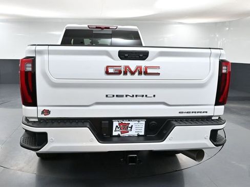 Used 2025 GMC Sierra 3500 Denali image 7