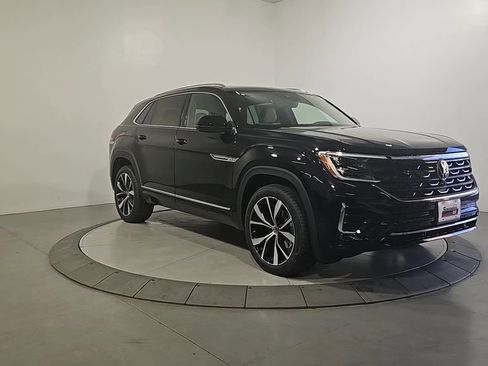 New 2026 Volkswagen Atlas Cross Sport SEL Premium R-Line AWD/4WD image 7