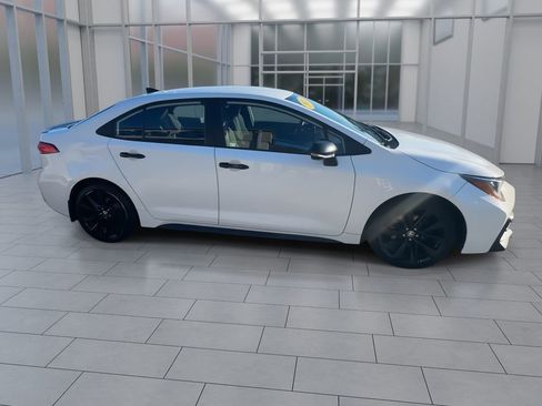 Used 2022 Toyota Corolla SE w/ Carpet Mat Package (TMS) image 9