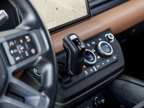Used 2020 Land Rover Defender 110 X image 19