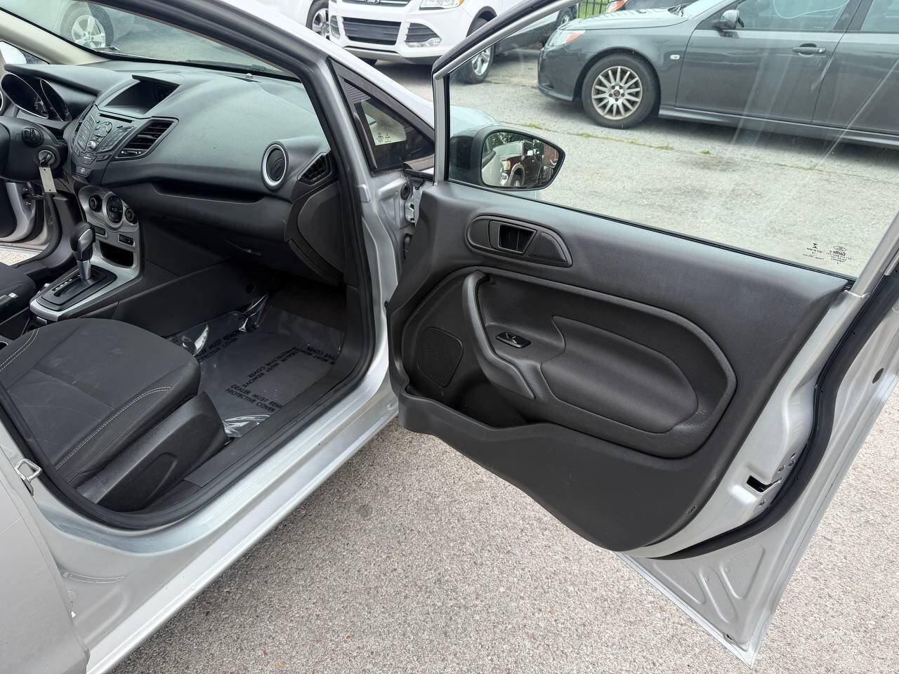 Used 2018 Ford Fiesta SE FWD image 19