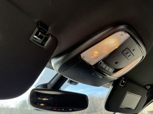 Used 2025 Dodge Durango R/T w/ Blacktop Package image 29