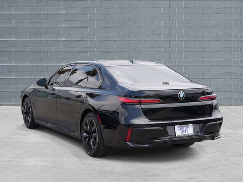 Certified 2023 BMW 740i w/ Parking Assistance Package RWD image 3