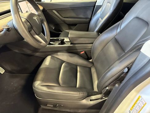 Used 2020 Tesla Model Y Performance image 10