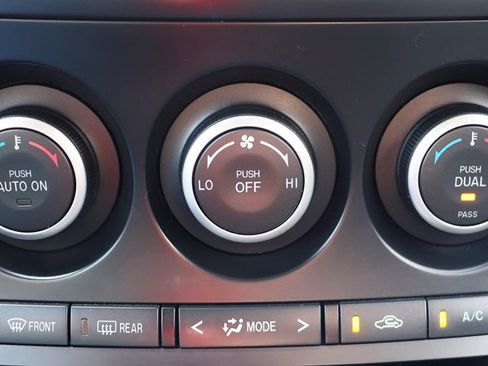 Used 2013 MAZDA MAZDA3 i Touring image 43