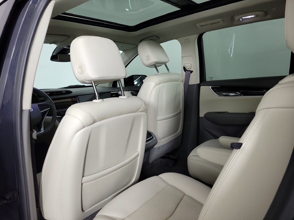 Used 2021 Cadillac XT6 Premium Luxury FWD image 14
