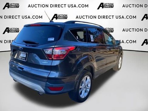 Used 2018 Ford Escape SE image 13