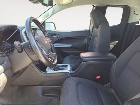 Used 2022 Chevrolet Colorado LT w/ Fleet Safety Package RWD image 9