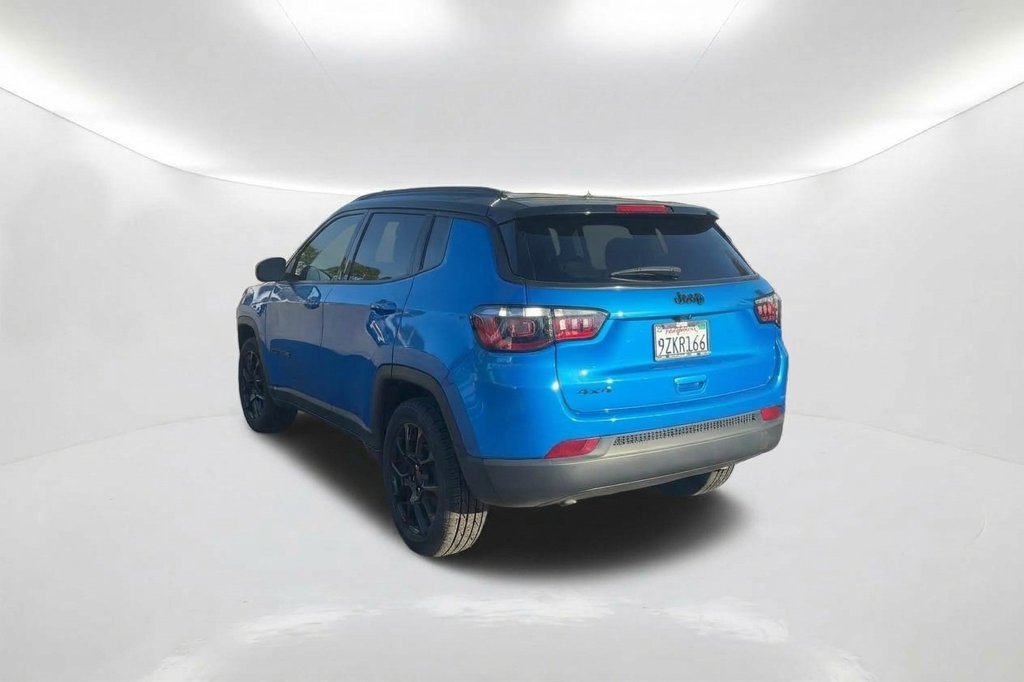 Used 2023 Jeep Compass Latitude w/ Convenience Group AWD/4WD image 8