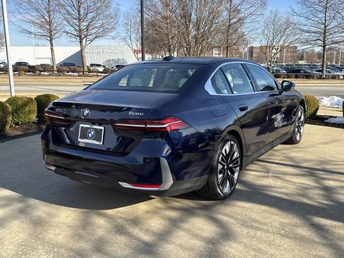 New 2026 BMW 530i xDrive AWD/4WD image 5