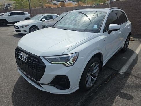 Used 2024 Audi Q3 2.0T Premium Plus AWD/4WD image 3