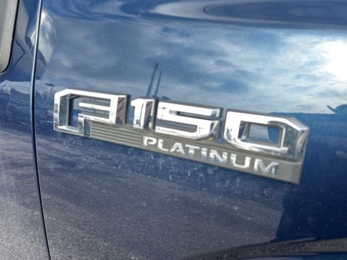 Certified 2019 Ford F150 Platinum w/ Equipment Group 701A Luxury image 3