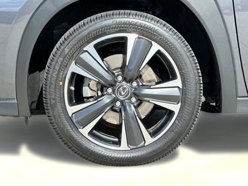 Certified 2024 Lexus UX 250h FWD image 12
