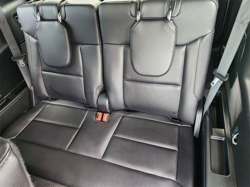 Used 2023 Ford Explorer XLT w/ Equipment Group 202A image 30