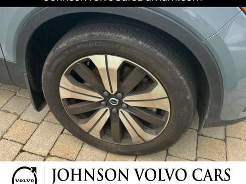 Used 2023 Volvo XC40 Recharge Core AWD/4WD image 5