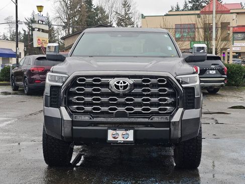 Used 2023 Toyota Tundra Platinum image 3