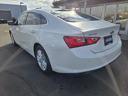 Used 2017 Chevrolet Malibu LT w/ Driver Confidence Package image 3