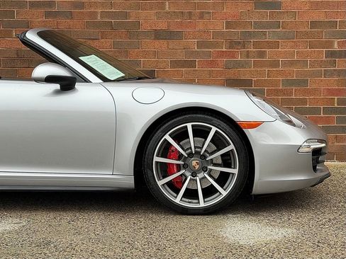 Used 2013 Porsche 911 Carrera S image 11
