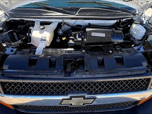 Used 2019 Chevrolet Express 3500 LT w/ LT Preferred Equipment Group image 10