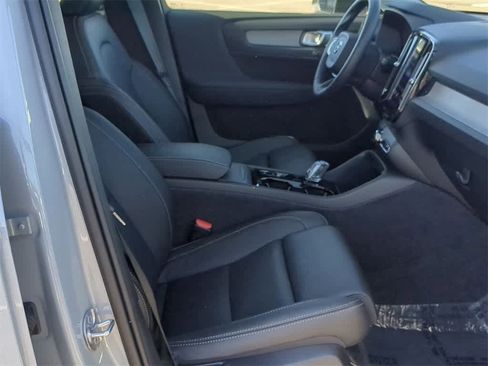 Used 2026 Volvo XC40 B5 Plus w/ Protection Package Premier image 20