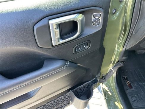 Used 2022 Jeep Wrangler Unlimited Sahara w/ Cold Weather Group image 26