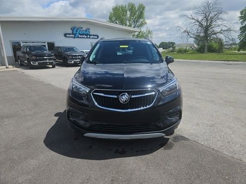 Used 2022 Buick Encore Preferred w/ Safety Package FWD image 3