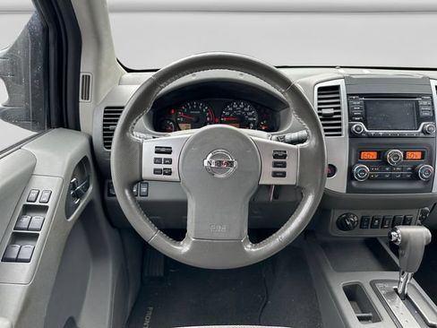 Used 2018 Nissan Frontier SV w/ Value Truck Package AWD/4WD image 15