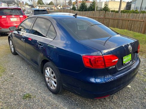 Used 2013 Volkswagen Jetta SE image 2