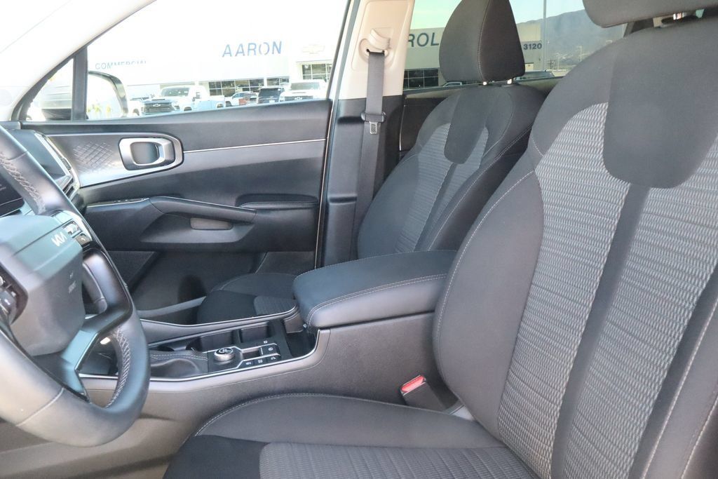 Used 2026 Kia Sorento LX FWD image 20