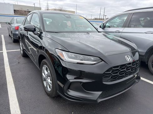 Used 2023 Honda HR-V LX image 4