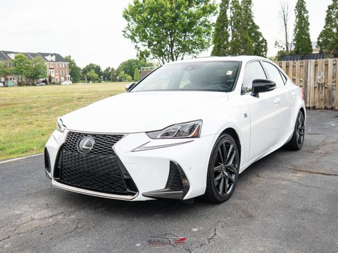 Used 2019 Lexus IS 300 F Sport w/ Navigation Package RWD image 3