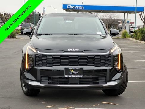 New 2026 Kia Sportage LX image 2