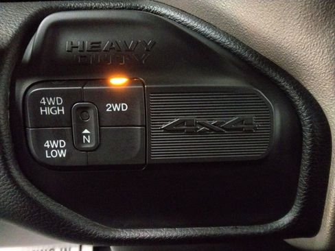 Used 2024 RAM 2500 Laramie w/ Safety Group image 19