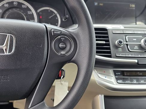 Used 2014 Honda Accord LX image 23