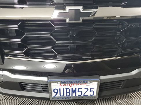 Used 2025 Chevrolet Equinox ACTIV image 10