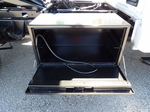 Used 2022 Ford F550 4x4 Crew Cab Super Duty w/ Power Equipment Group image 73