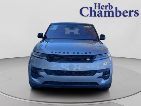 Used 2023 Land Rover Range Rover Sport SE AWD/4WD image 3