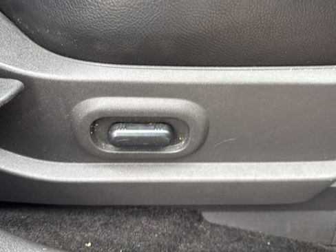 Used 2013 Ford Edge SEL FWD image 25