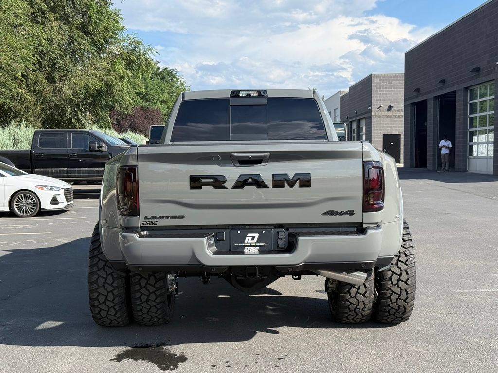 Used 2026 RAM 3500 Limited AWD/4WD image 11