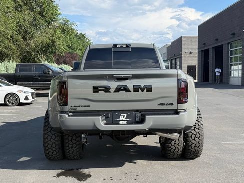 Used 2026 RAM 3500 Limited AWD/4WD image 11