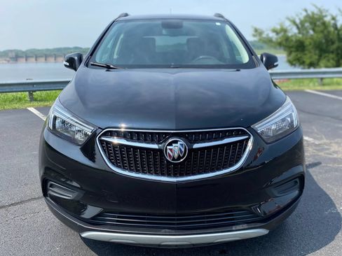 Used 2018 Buick Encore Preferred AWD/4WD image 2